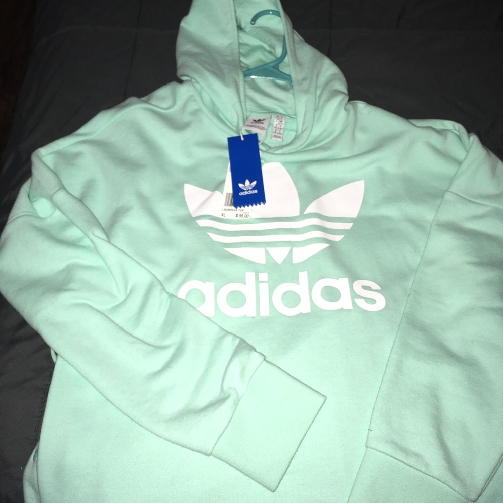 Pull over Adidas